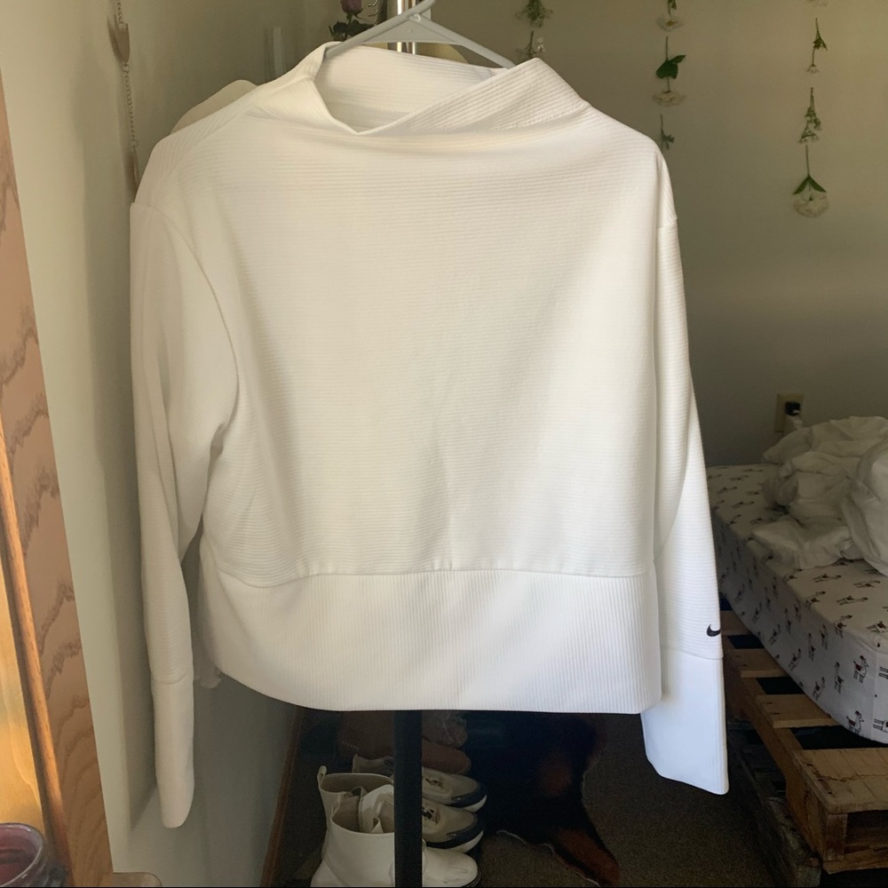 Nike sweatshirt